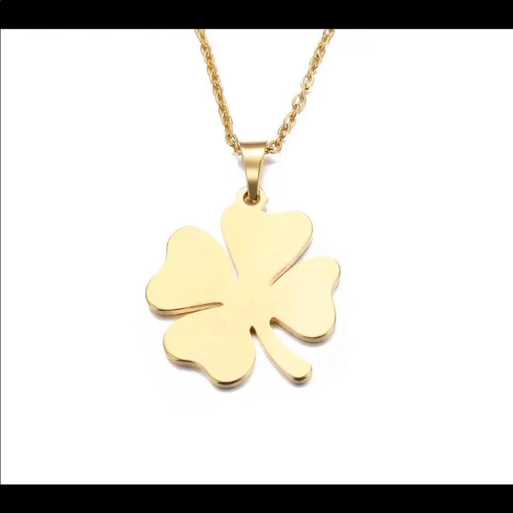 Four leaf clover charm gold necklace